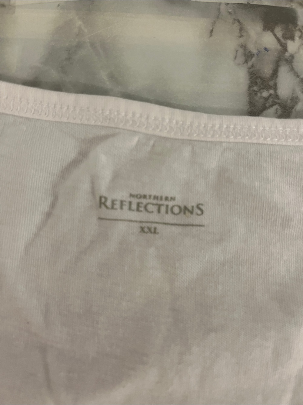 😍NORTHERN REFLECTIONS White Short Sleeve CANADA Crew Neck T-Shirt - Picture 4 of 8